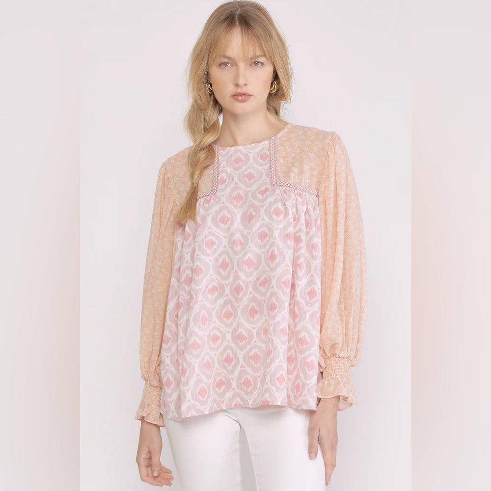 Entro Large Boutique Top EUC